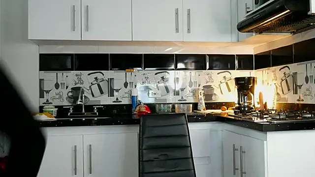 Axel-Merida online show from November 13, 10:09 pm