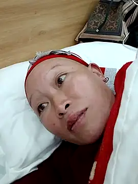 girl-hot2x online show from January 11, 12:54 pm