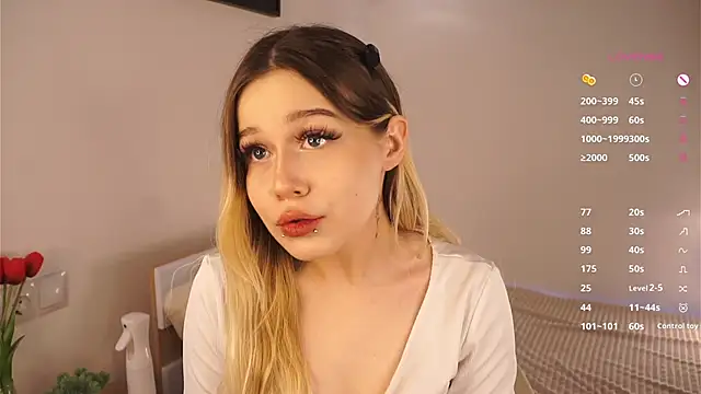 Love audirs6 online show from April 12, 12:08 pm