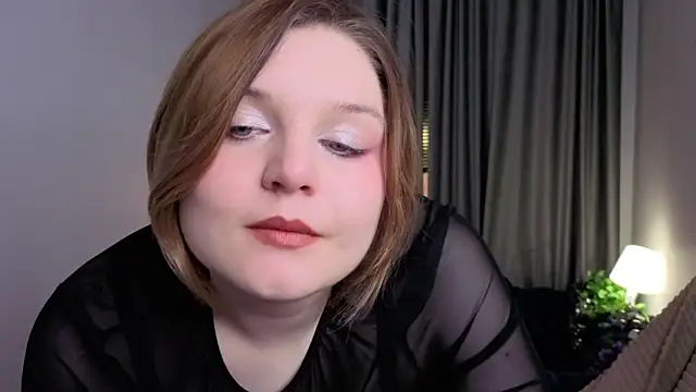 RacieBroom online show from January 13, 10:25 pm