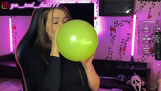 -RED HAT- online show from April 14, 6:19 pm