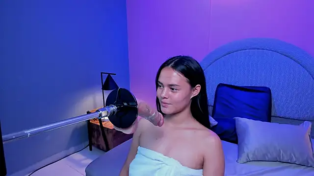 Sara rhoades online show from March 28, 8:19 pm