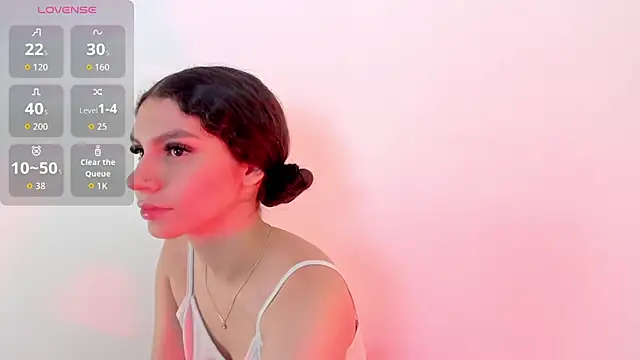 cloee20  online show from December 23, 2:48 am