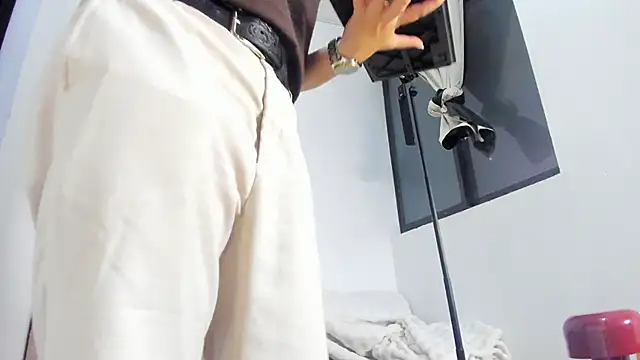 Ana Torres  online show from January 17, 11:23 pm