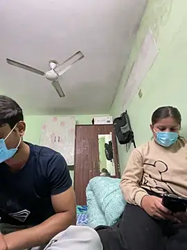 Cute hotzara online show from December 15, 5:12 am