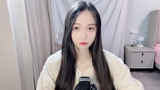 BoiI2u online show from December 22, 3:15 pm