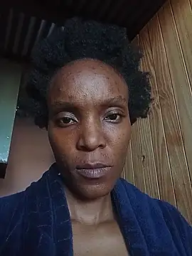 Beverlygurlx6 online show from February 3, 7:35 am