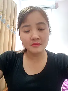 Little-Red123 online show from November 23, 7:43 am