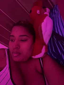 morena-2025 online show from May 14, 7:52 pm