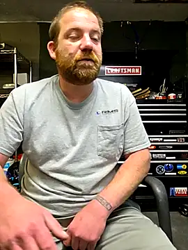 Txweld69 online show from December 5, 1:01 pm