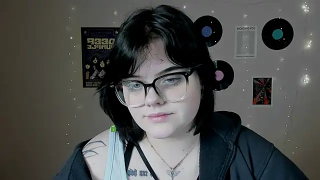 lika pop online show from January 16, 7:32 pm