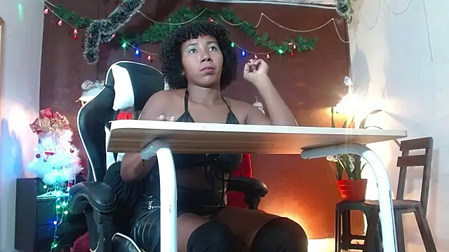 Mila-Crox online show from November 13, 11:48 pm