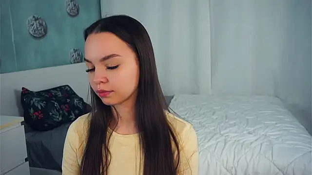 NanMccoid online show from November 30, 6:28 am