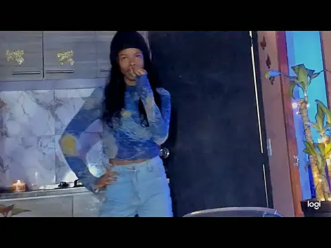 aprille15 online show from February 10, 6:33 pm