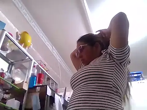 marcelaxxxl online show from November 25, 4:09 pm