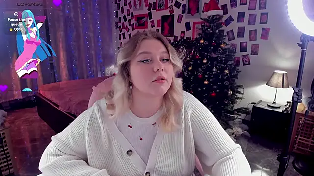 LouiseMous online show from December 13, 10:16 pm