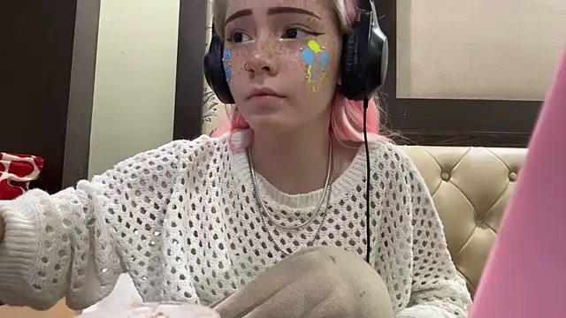 ChanteNovack online show from November 18, 10:27 am