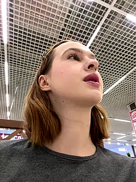 hani obsessed online show from December 15, 9:47 am