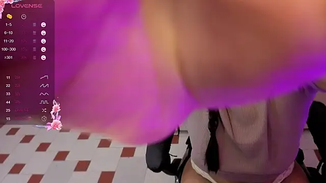 Maleja v  online show from December 5, 1:56 pm