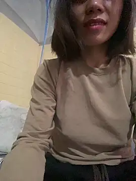 Trangbabylove online show from June 14, 5:19 am
