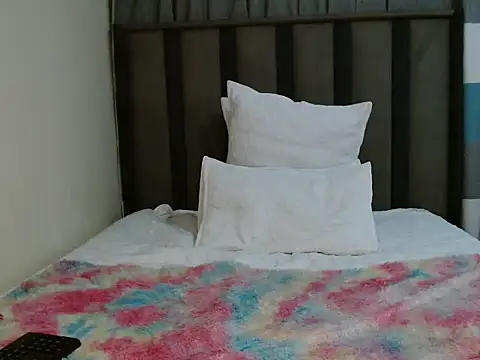 SlimEbonydoll online show from November 19, 8:58 am