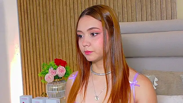 LondraBlush online show from May 28, 1:31 pm