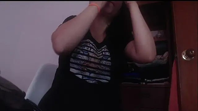 Mia foxxy  online show from March 13, 2:07 pm