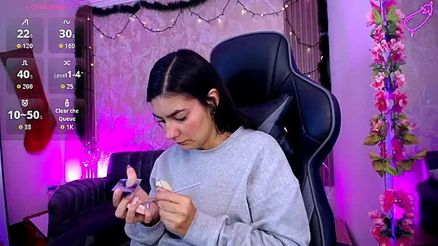 Tiny Mooore1 online show from November 27, 11:24 am