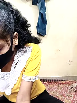 Desi Hot Queen online show from November 25, 3:09 am