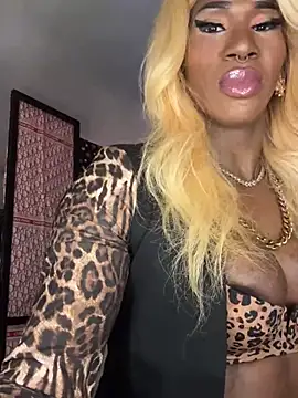 Motherbigbus online show from March 4, 11:17 am