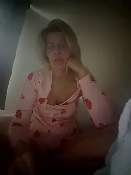 NaughtyClaudia  online show from January 17, 8:55 am