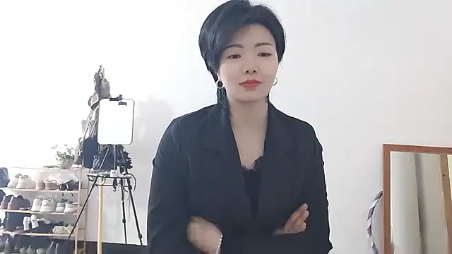 adele8731 online show from January 10, 4:17 am