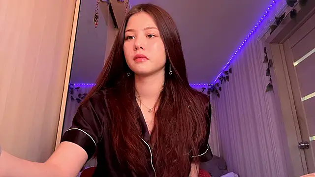 CutieSlim online show from December 17, 6:06 am