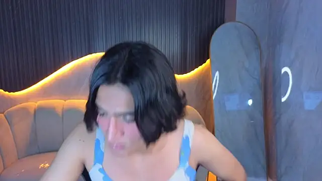 zoe tp online show from February 19, 8:18 pm