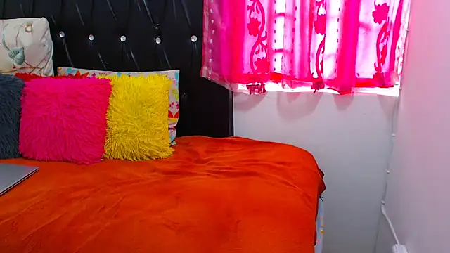 melanin lizzy online show from January 13, 6:19 am