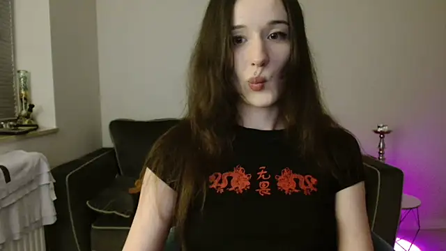 Tinybutt5368 online show from February 12, 6:31 pm