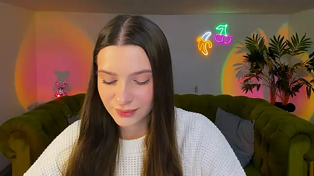 charming berry online show from November 24, 6:26 am