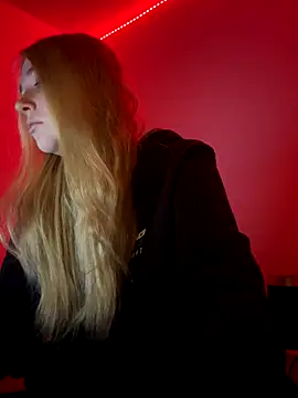 Glowing Elegant Tessa online show from November 25, 4:31 pm