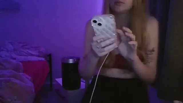 Glowing Elegant Tessa online show from November 28, 2:03 am