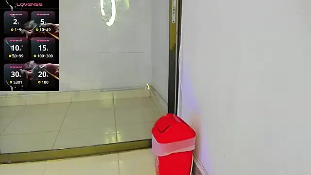 Alice Owenn online show from November 23, 6:27 am