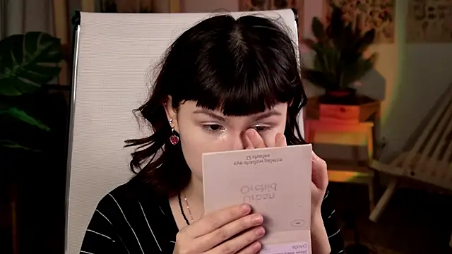 RickiOwens online show from December 16, 6:52 am