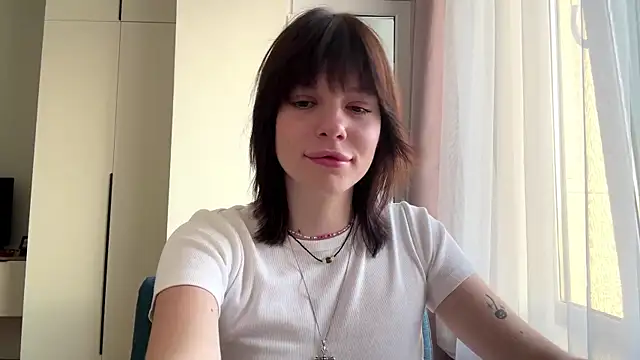 LollySimes online show from November 28, 9:56 am