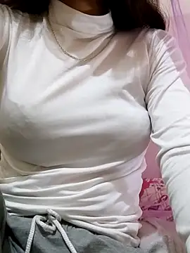 LyasianLa online show from November 23, 5:43 am