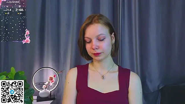 UmbraVelour online show from February 26, 1:10 pm