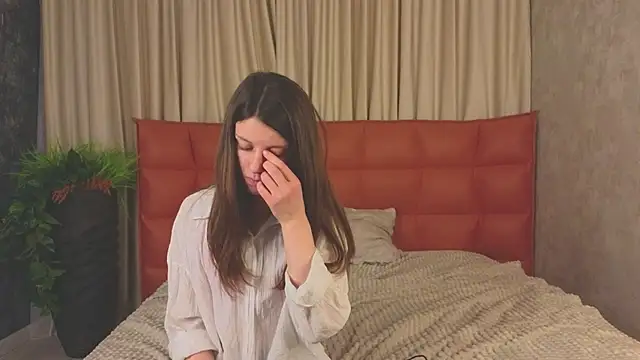 VelvetNyxen online show from January 7, 3:15 pm