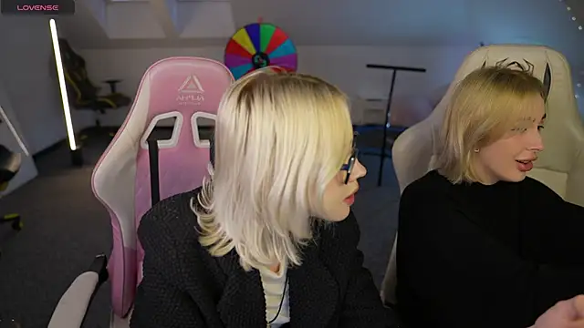 Kara cat online show from December 4, 11:12 am