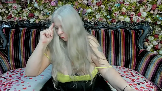 mariabelladonna online show from April 12, 10:12 pm