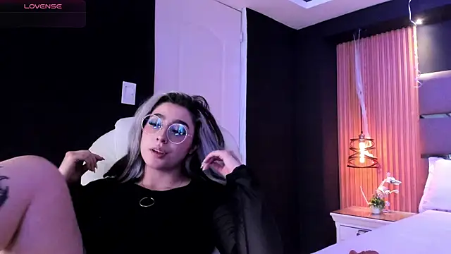 GabyRose9 online show from April 1, 7:44 pm