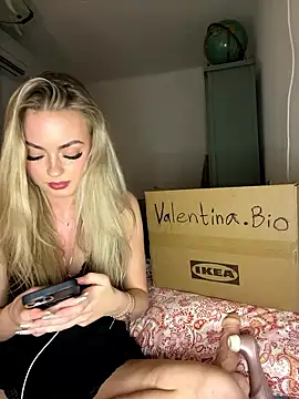 linafuntime online show from January 8, 9:08 pm