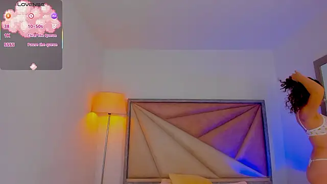 MarieTaylor  online show from March 16, 5:44 am